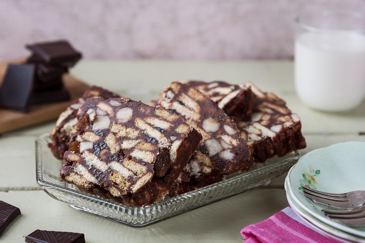 Chocolate Biscuit Tiffin Cake Recipe  Odlums