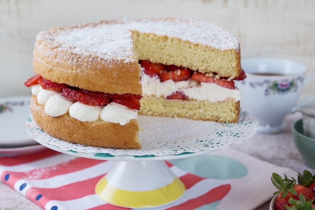 Strawberry & Cream Sponge Recipe Odlums